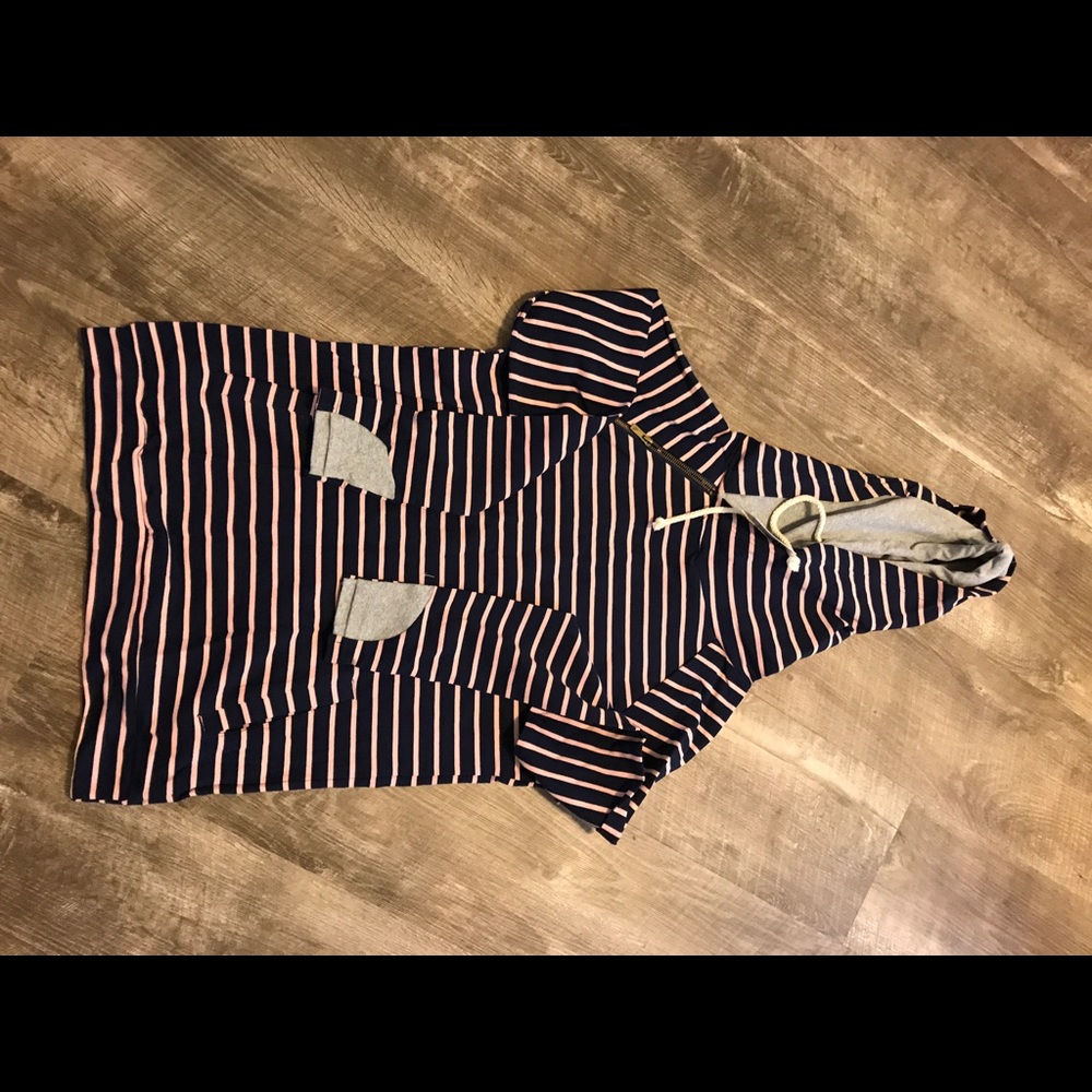 NWT Ampersand Avenue Double hood